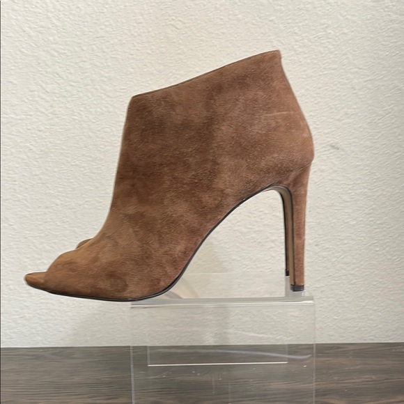 Ann Taylor Brown Heeled Boots with Stiletto Heel and Peep-Toe Design - Picture 5 of 11